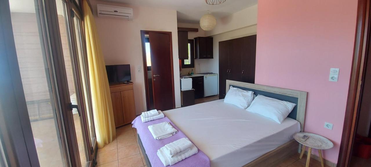 Golden View Apartments Myrina Limnos Esterno foto