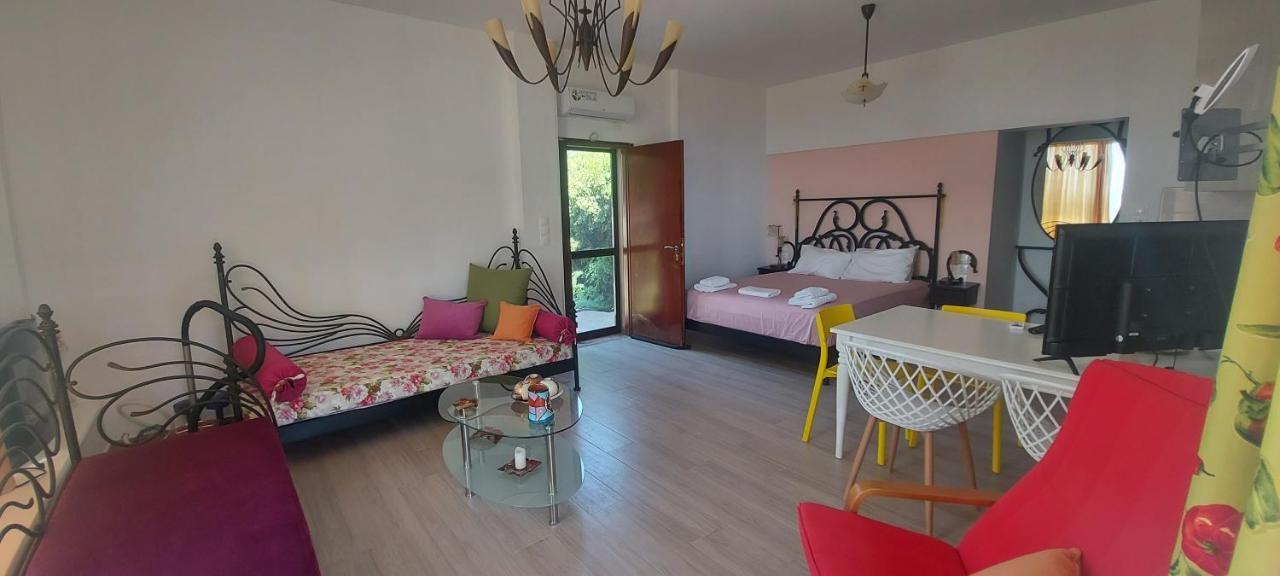 Golden View Apartments Myrina Limnos Esterno foto